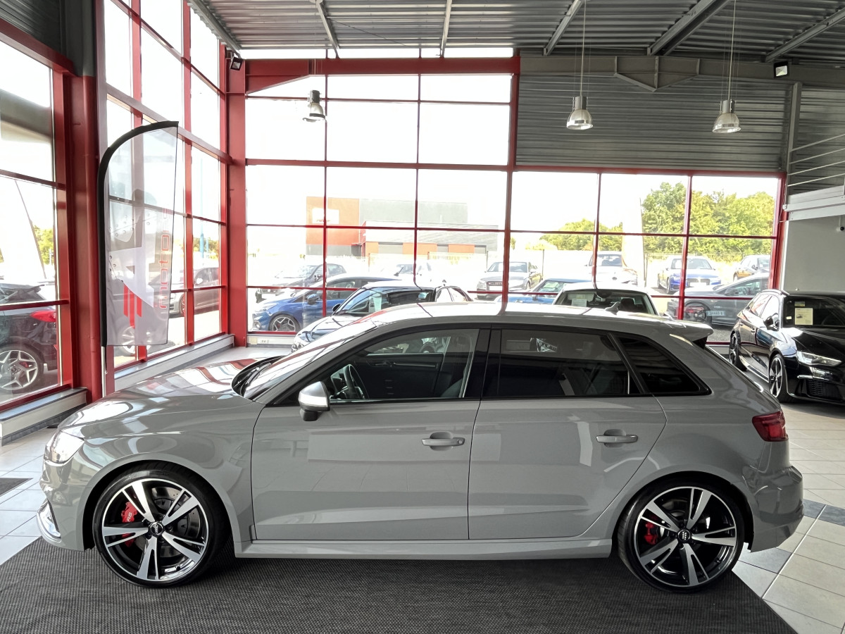 AUDI RS3 SPORTBACK 2,5 TFSI 400 S-TRONIC 7 QUATTRO GPS ACC DRIVE SELECT SIEGES RS ECHAPPEMENT RS KEYLESS  ETAT NEUF