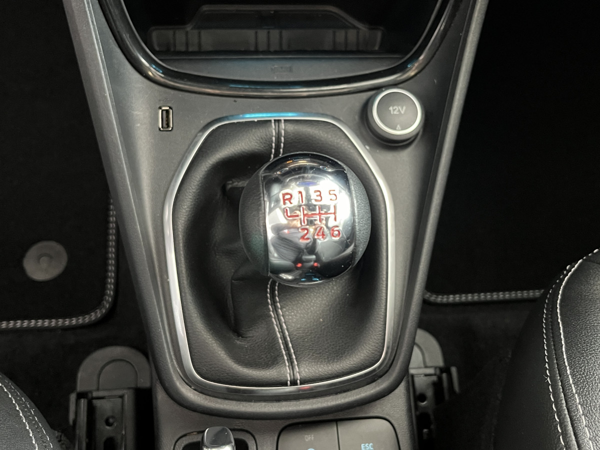 FORD PUMA ST 1,5 200  PACK PERF GPS CAMERA  TOIT PANORAMIQUE FEUX FULL LED HIFI B&O APPLE CAR PLAY PACK HIVER ATTELAGE KEYLESS FULL OPTIONS ETAT NEUF