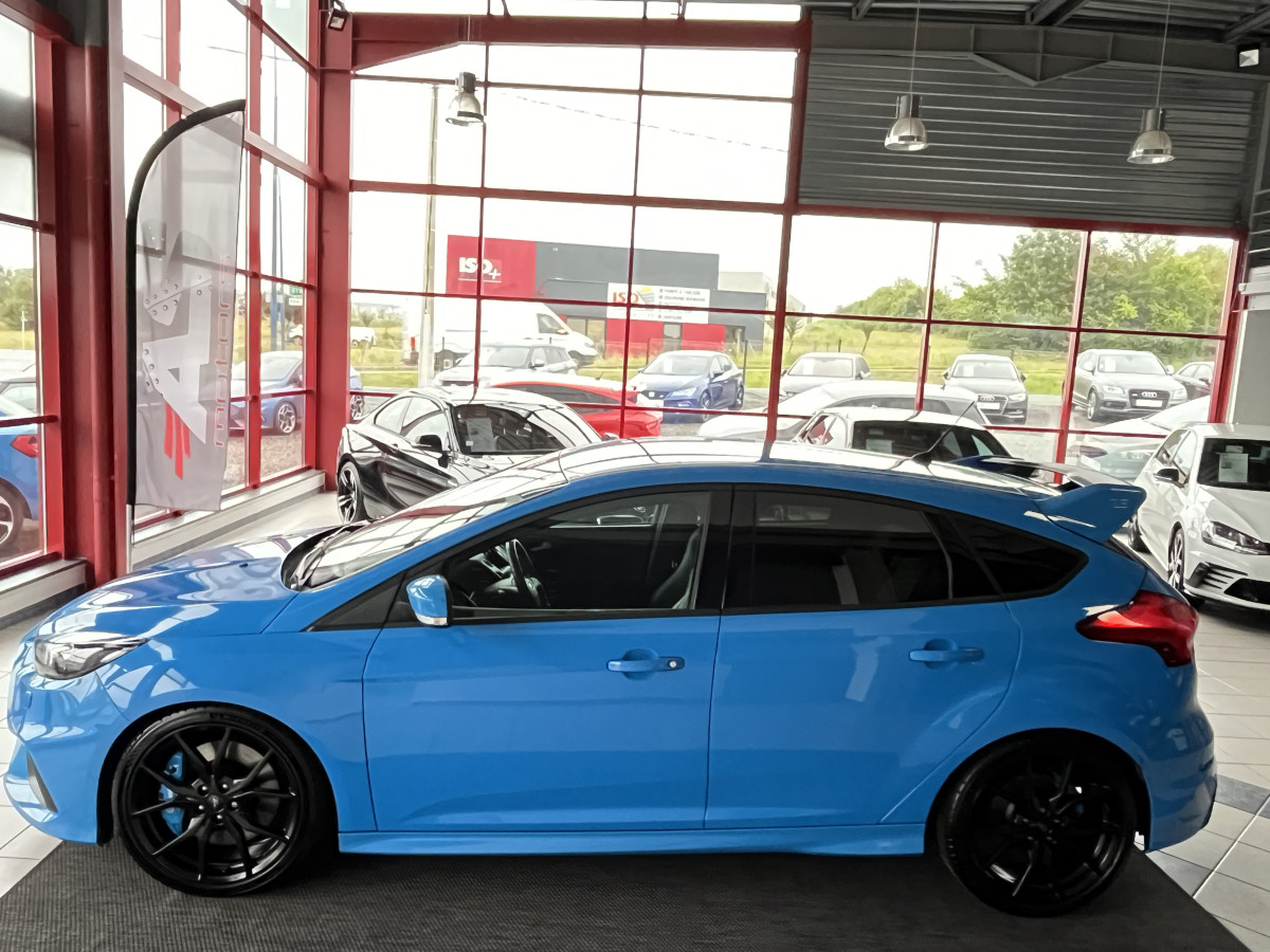 FORD FOCUS RS 2,3 350 4X4  GPS  CAMERA  HIFI SONY RECARO  KEYLESS REGULATEUR FEUX BI-XENON APPLE CARPLAY EXCELLENT ETAT