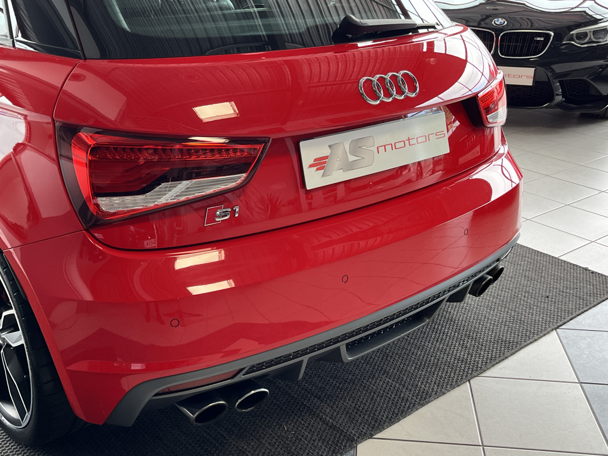 AUDI S1 SPORTBACK 2,0 TFSI  231 QUATTRO GPS KEYLESS  BI-XENON REGULATEUR HIFI BOSE DRIVE SELECT BI-XENON EXCELLENT ETAT