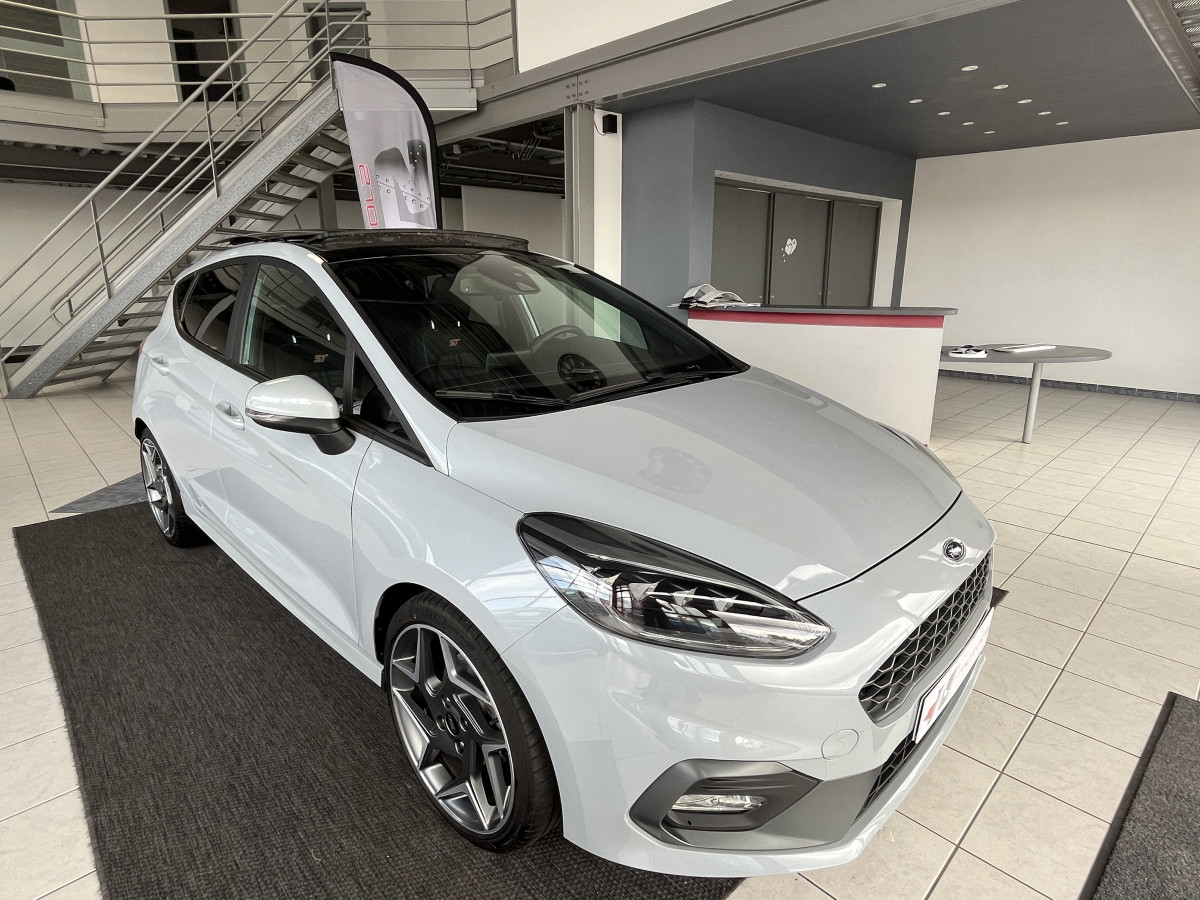 FORD FIESTA ST 1,5 200 TOIT PANORAMIQUE GPS  KEYLESS APPLE CARPLAY RECARO FULL LED BLUETOOTH HIFI B&O REGULATEUR LIMITEUR EXCELLENT ETAT