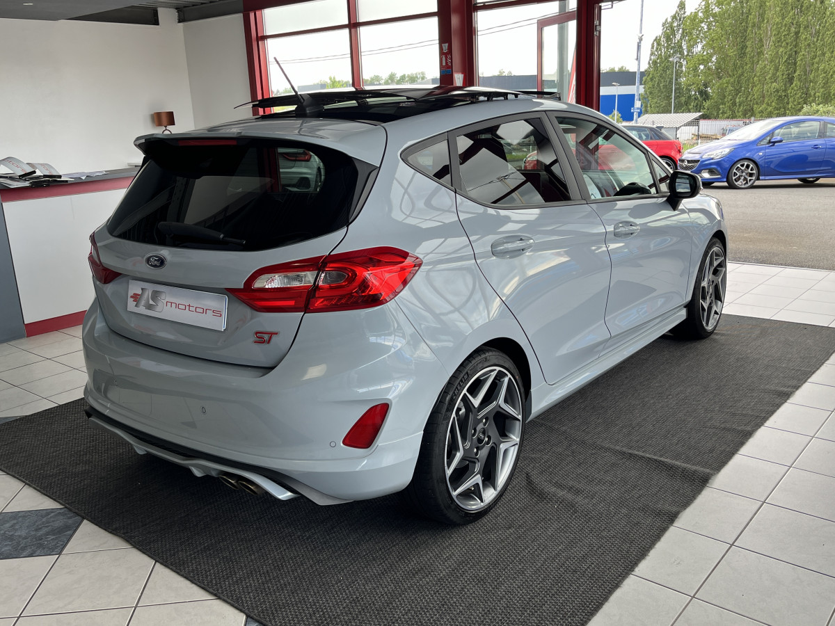 FORD FIESTA ST 1,5 200 TOIT PANORAMIQUE GPS  KEYLESS APPLE CARPLAY RECARO FULL LED BLUETOOTH HIFI B&O REGULATEUR LIMITEUR EXCELLENT ETAT