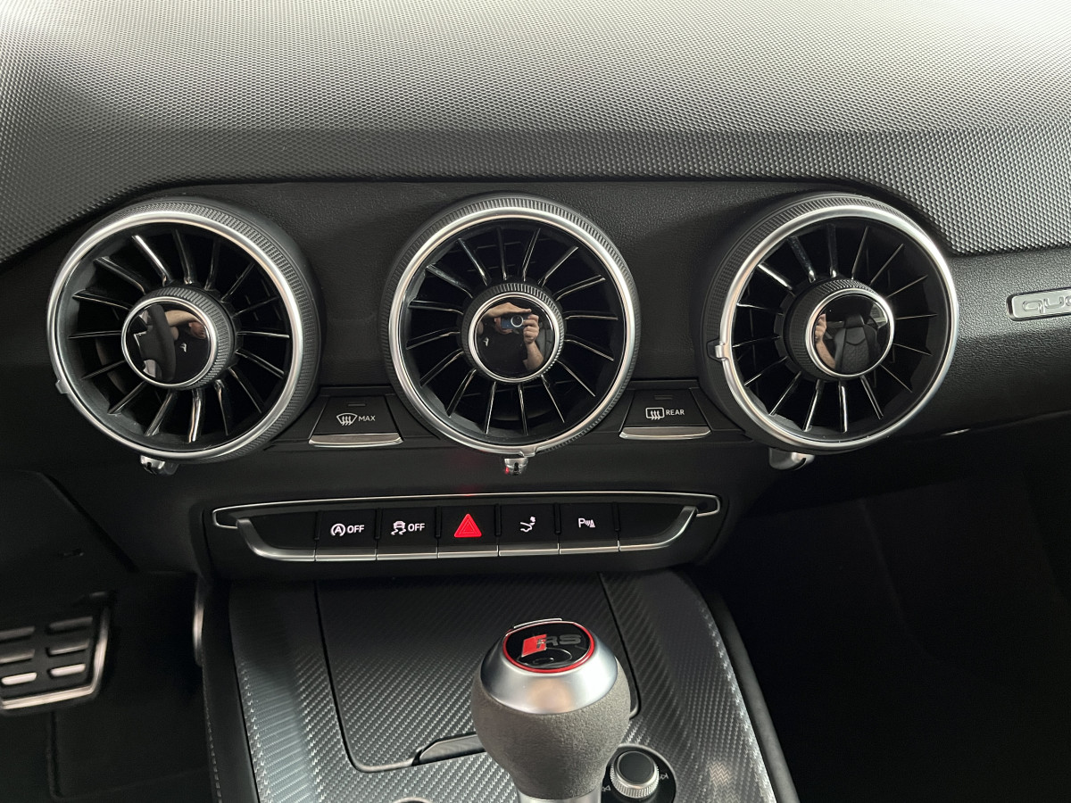 AUDI TTRS 2,5 TFSI 400 QUATTRO S-TRONIC 7 GPS CAMERA AUDI MAGNETIC RIDE DIGITAL COCKPIT KEYLESS  APPLE CARPLAY DRIVE SELECT REGULATEUR ECHAPPEMENT RS  FREIN AV CERAMIQUE  HIFI B&O SIEGES RS FEUX FULL LED ETAT NEUF