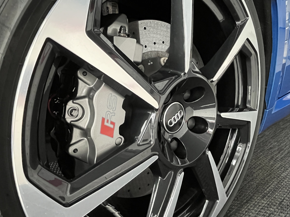 AUDI TTRS 2,5 TFSI 400 QUATTRO S-TRONIC 7 GPS CAMERA AUDI MAGNETIC RIDE DIGITAL COCKPIT KEYLESS  APPLE CARPLAY DRIVE SELECT REGULATEUR ECHAPPEMENT RS  FREIN AV CERAMIQUE  HIFI B&O SIEGES RS FEUX FULL LED ETAT NEUF