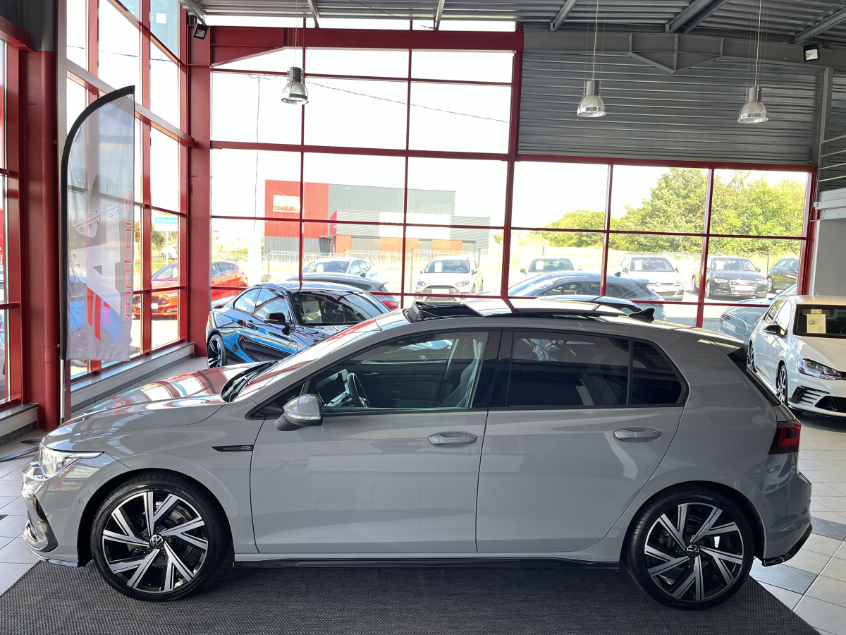 VOLKSWAGEN GOLF 8 2,0 TDI 150 FULL R-LINE TOIT PANORAMIQUE GPS CAMERA HARMAN/KARDON PARK ASSIST VIRTUAL COCKPIT  REGULATEUR LIMITEUR FULL LED APPLE CARPLAY ETAT NEUF