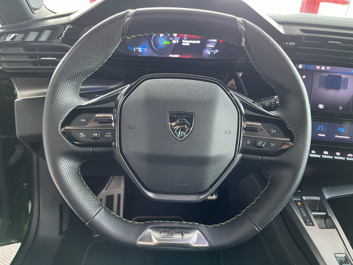 PEUGEOT 308 GT PACK 225 PHEV GT PACK EAT8 TOIT PANORAMIQUE GPS CAMERA 360 HIFI FOCAL APPLE CARPLAY FULL LED KEYLESS ETAT NEUF