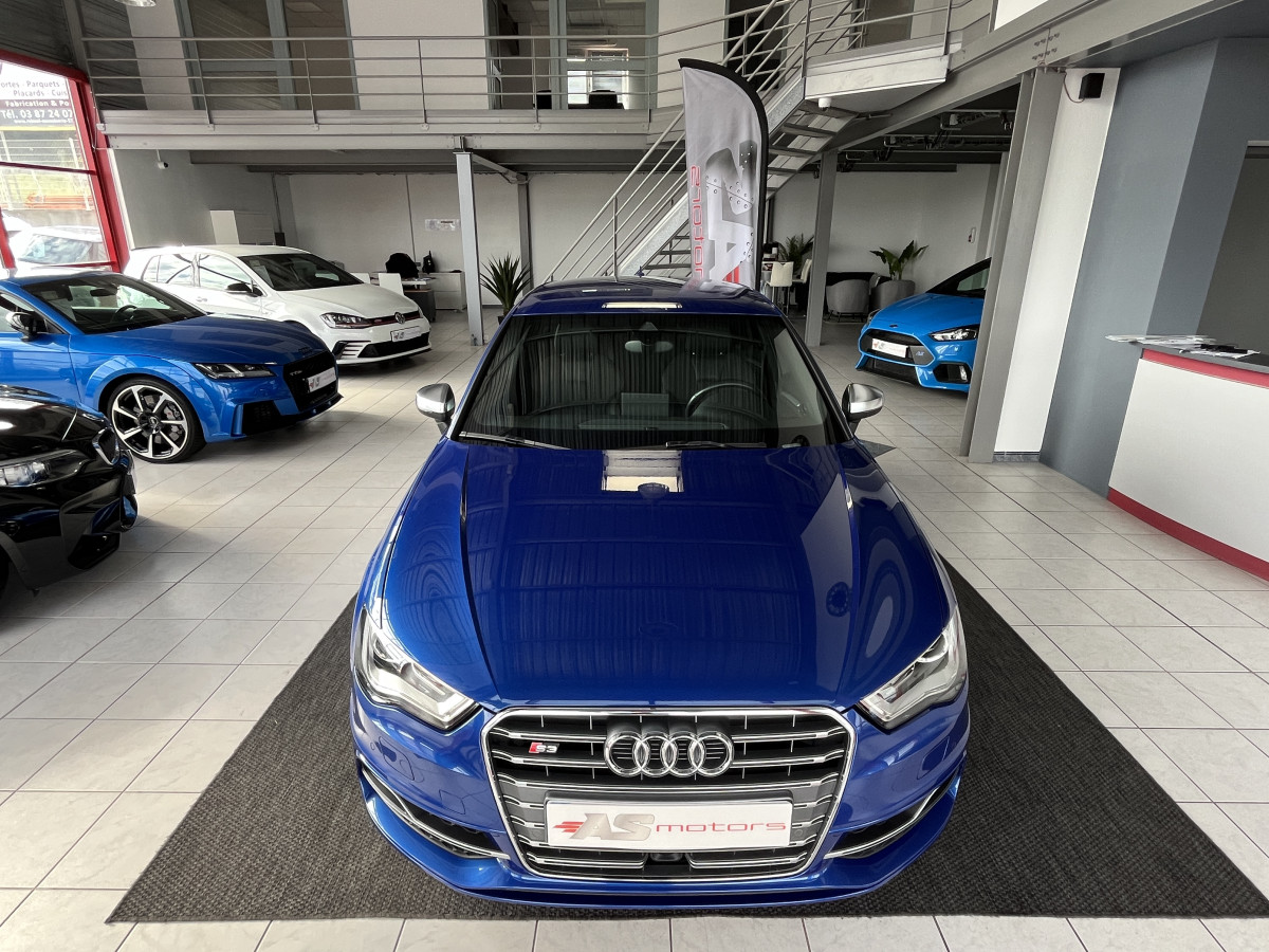 AUDI S3 SPORTBACK 2,0 TFSI 300 QUATTRO GPS  REGULATEUR ADAPTATIF  FEUX BI-XENON  DRIVE SELECT PARK PILOT JANTES ROTOR 19 EXCELLENT ETAT