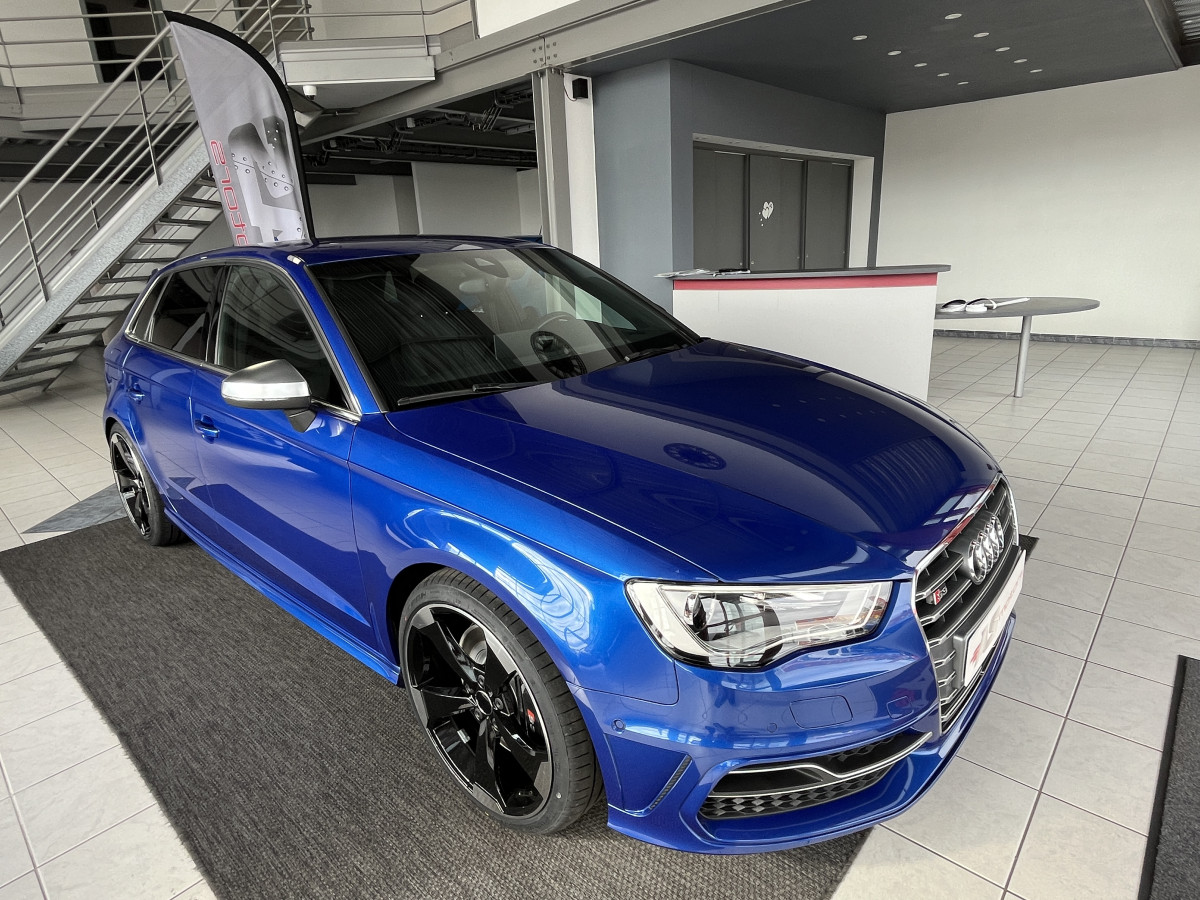 AUDI S3 SPORTBACK 2,0 TFSI 300 QUATTRO GPS  REGULATEUR ADAPTATIF  FEUX BI-XENON  DRIVE SELECT PARK PILOT JANTES ROTOR 19 EXCELLENT ETAT