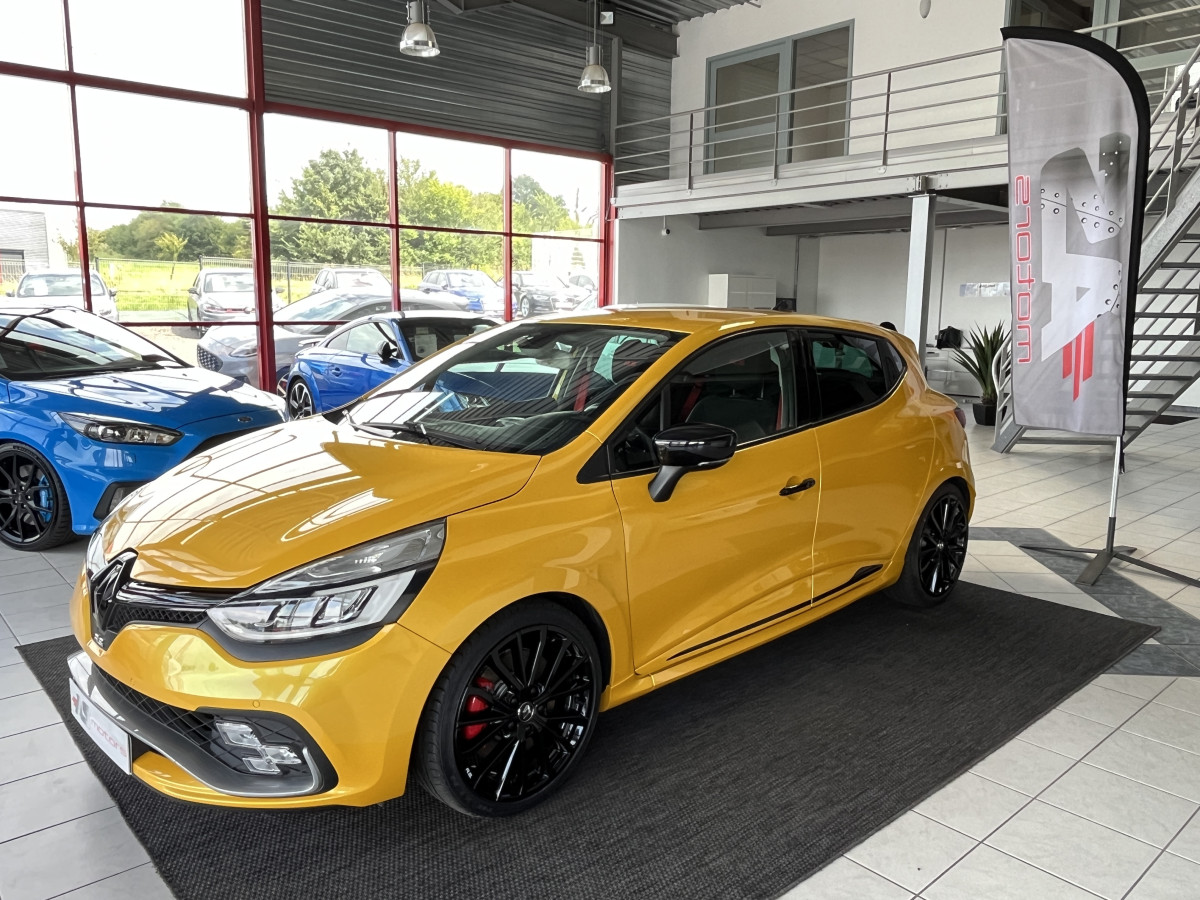 RENAULT CLIO RS TROPHY 1,6 220 EDC GPS CAMERA  KEYLESS FULL LED ECHAPPEMENT SUPERSPRINT  REGULATEUR BASS REFLEX  LIMITEUR RS MONITOR RS DRIVE ETAT COLLECTOR