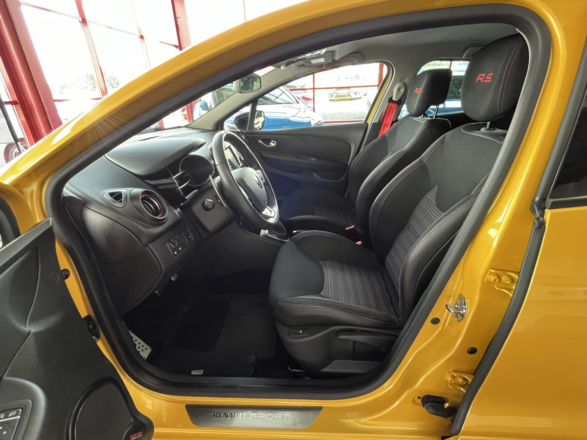 RENAULT CLIO RS TROPHY 1,6 220 EDC GPS CAMERA  KEYLESS FULL LED ECHAPPEMENT SUPERSPRINT  REGULATEUR BASS REFLEX  LIMITEUR RS MONITOR RS DRIVE ETAT COLLECTOR