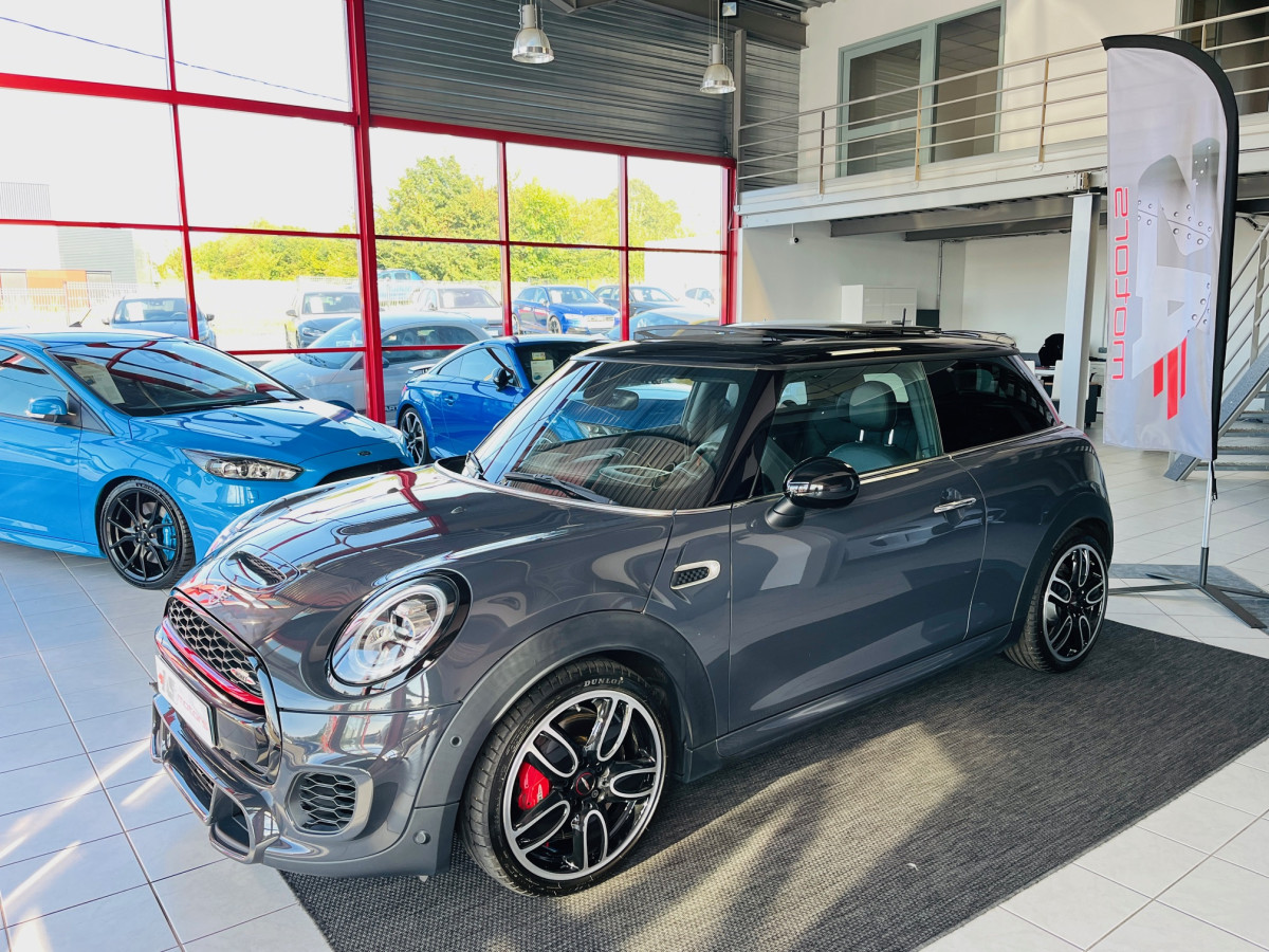 MINI COOPER JOHN COOPER WORKS 2,0 231 BVA8  GPS CAMERA TOIT PANO KEYLESS BLUETOOTH APPLE CARPLAY REGULATEUR LIMITEUR FEUX FULL HIFI HARMAN KARDON AFFICHAGE TETE HAUTE LED FULL OPTIONS