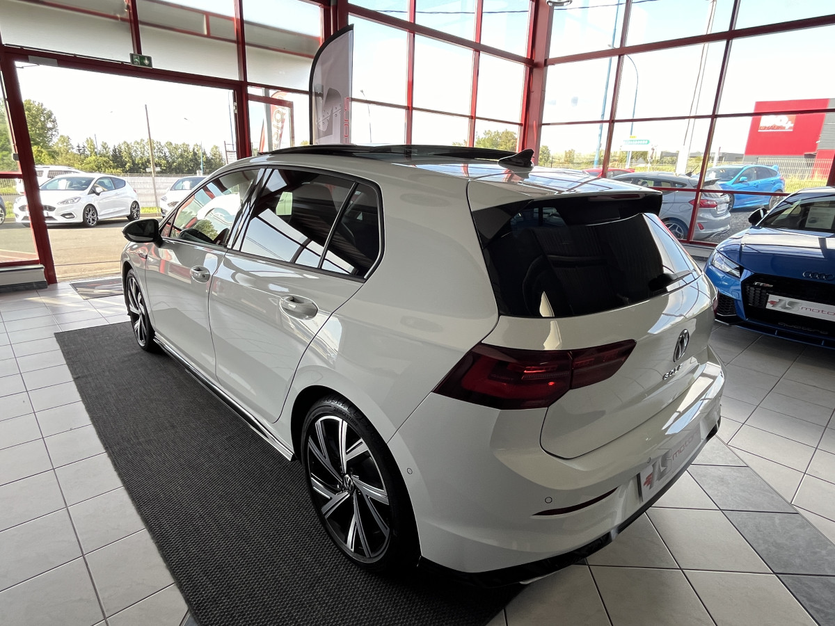 VW GOLF 8 TDI 2,0 TDI 150 R-LINE DSG7 TOIT PANORAMIQUE  GPS CAMERA VIRTUAL COCKPIT  LIMITEUR REGULATEUR ADAPTATIF ATTELAGE CARPLAY FULL LED KEYLESS JANTE ALU 18 EXCELLENT ETAT