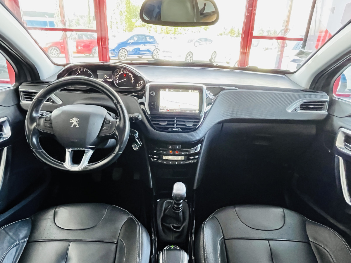 PEUGEOT 2008 1,6 HDI 120 ALLURE GPS CAMERA APPLE CARPLAY GRIP CONTROLPARK ASSIST REGULATEUR LIMITEUR PACK CUIR FEUX HALOGENE EXCELLENT ETAT