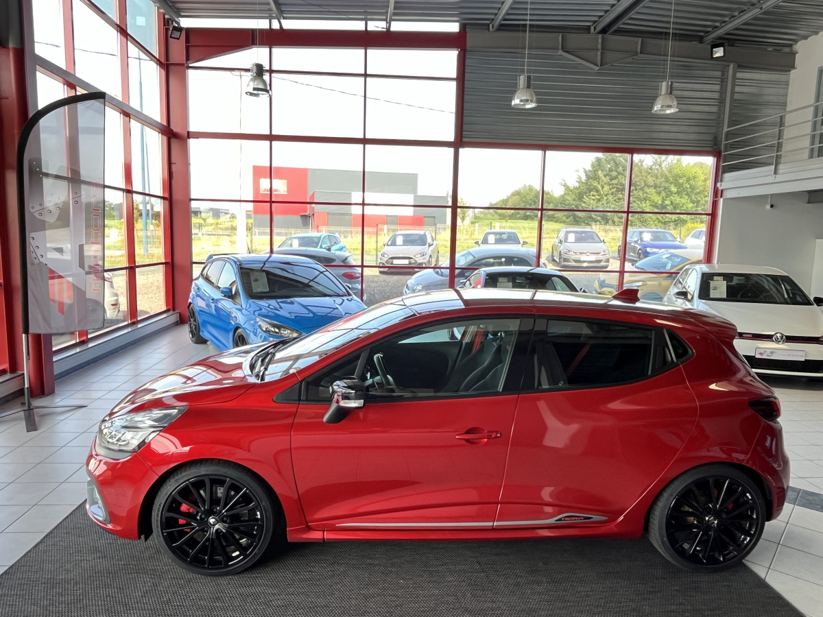 RENAULT CLIO RS TROPHY 1,6 220 EDC GPS KEYESS RS DRIVE RS MONITOR FEUX FULL LED BASS REFLEX ECHAPPEMENT AKRAPOVIC EXCELLENT ETAT