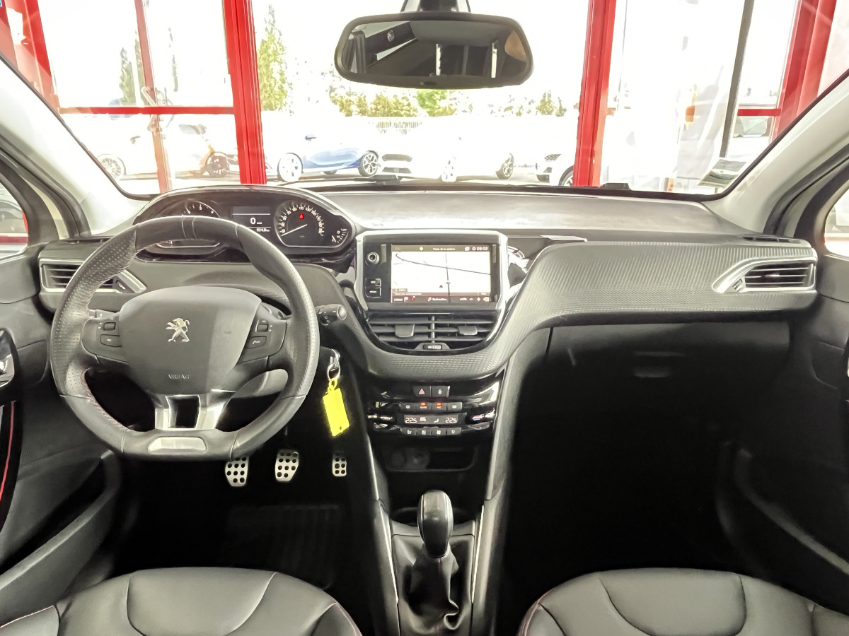 PEUGEOT 208 1,5 HDI 100 GT-LINE TOIT PANORAMIQUE GPS CAMERA REGULATEUR LIMITEUR PARK ASSIST EXCELLENT ETAT 1 ERE MAIN