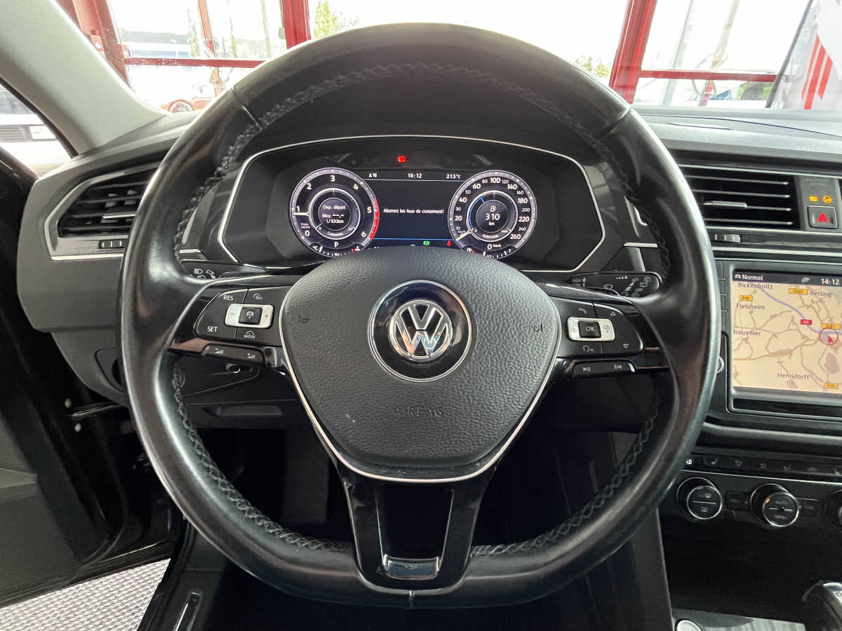 VOLKSWAGEN TIGUAN 2,0 190 DSG7 CARAT 4MOTION GPS CAMERA 360 ATTELAGE KEYLESS REGULATEUR ADAPTATIF VIRTUAL COKPIT FEUX FULL LED FULL CUIR EXCELLENT ETAT