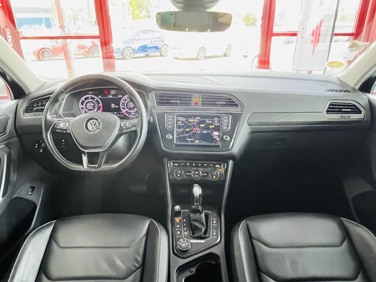 VOLKSWAGEN TIGUAN 2,0 190 DSG7 CARAT 4MOTION GPS CAMERA 360 ATTELAGE KEYLESS REGULATEUR ADAPTATIF VIRTUAL COKPIT FEUX FULL LED FULL CUIR EXCELLENT ETAT