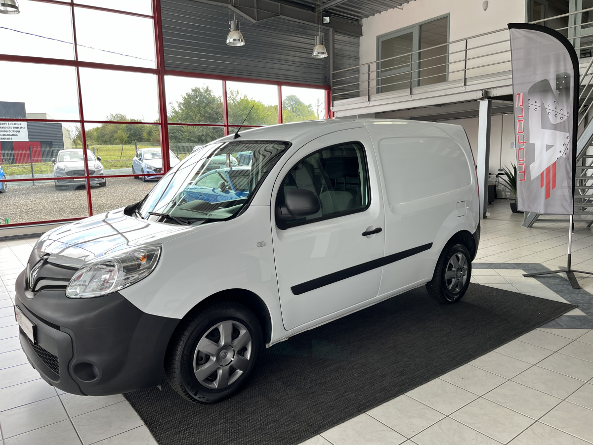 RENAULT KANGOO EXPRESS FOURGON 1,5 DCI 80 EXTRA R-LINK GPS REGULATEUR LMITEUR PARK PILOT TRES BON ETAT