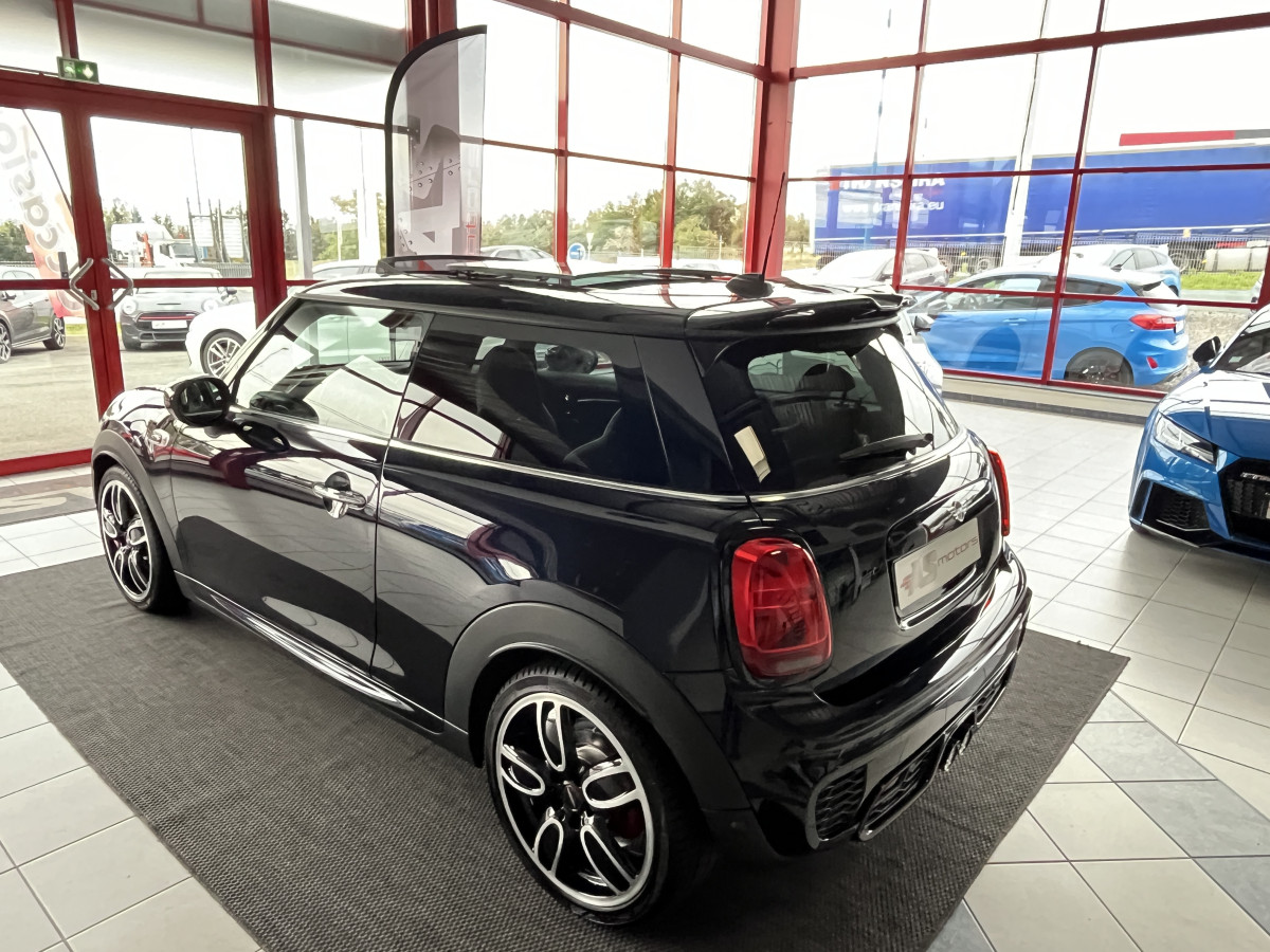 MINI COOPER WORKS 2,0 231 BVA8  TOIT PANORAMIQUE GPS CAMERA HIFI HARMAN KARDON  REGULATEUR LIMITEUR CARPLAY PARK PILOT FULL LED SIEGES SPORT EXCELLENT ETAT