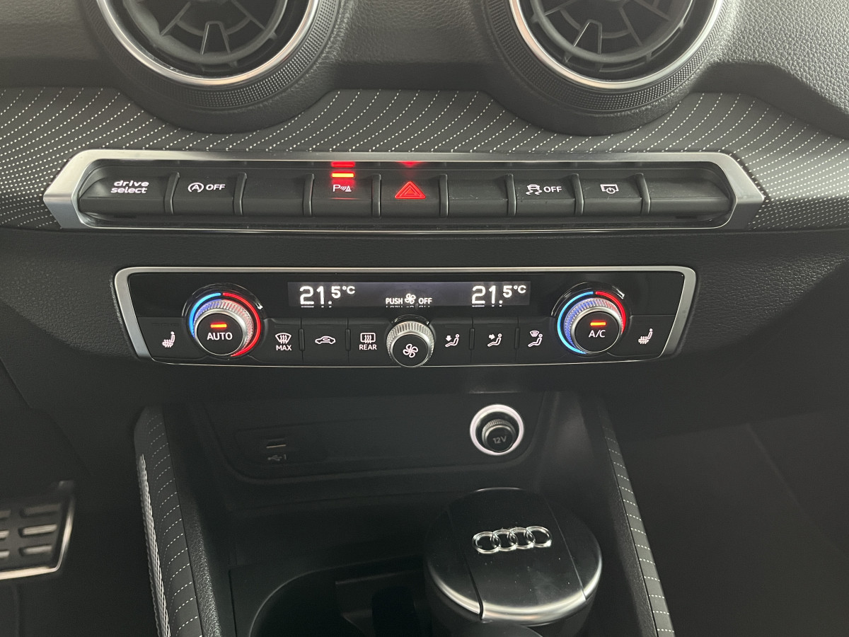 AUDI SQ2 50 TFSI 300 QUATTRO S-TRONIC 7 TOIT PANORAMIQUE ATTELAGE GPS CAMERA KEYLESS FEUX FULL LED REGULATEUR ADAPTATIF VIRTUAL COCKPIT APPLE CARPLAY HIFI B&O