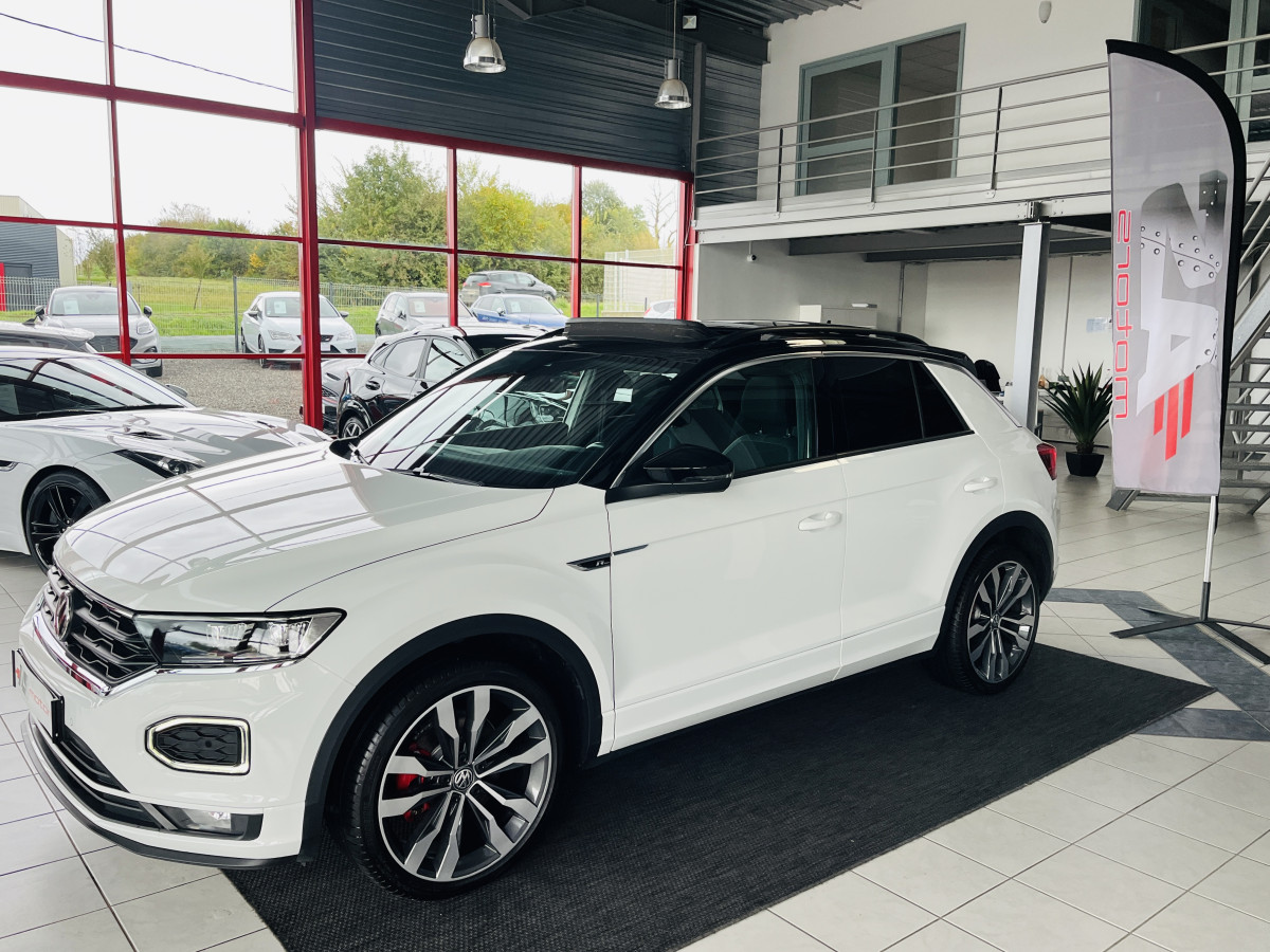 VOLKSWAGEN T-ROC 2,0 TSI 190 R-LINE DSG7 4MOTION TOIT PANORAMIQUE OUVRANT ATTELAGE APPLE CARPLAY GPS CAMERA KEYLESS FULL LED REGULATEUR LIMITEUR EXCELLENT ETAT