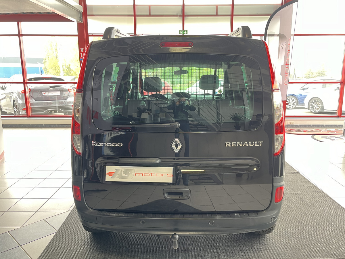 RENAULT KANGOO 1,5 DCI 90 ENERGY EXTREM TOIT OUVRANT  GPS REGULATEUR LIMITEUR ATTELAGE JANTES ALU TRES BON ETAT