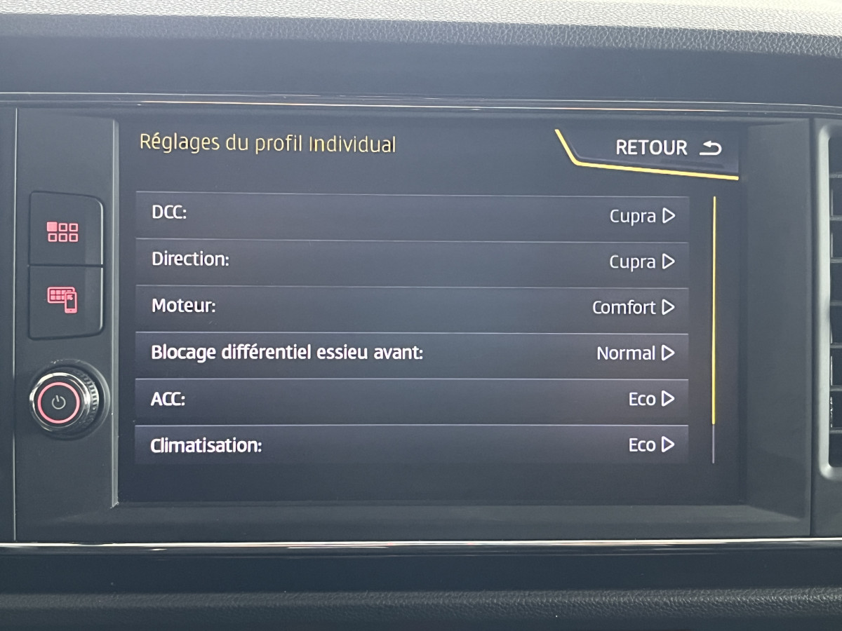 SEAT LEON CUPRA 2,0 TSI 300 PACK PERFORMANCE TOIT PANO GPS CAMERA  SIEGES PERFORMANCE FREIN PERFORMANCE ACC DCC SEAT SOUND APPLE CARPLAY FULL LED 1 ERE MAIN EXCELLENT ETAT