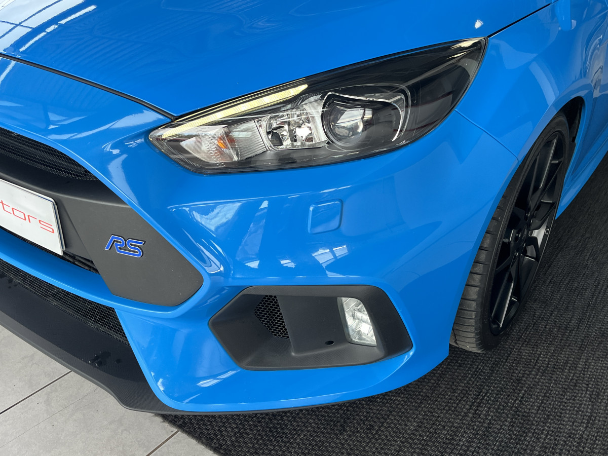 FORD FOCUS RS 2,3 350 AWD GPS APPLE CAR PLAY PARK PILOT HIFI SONY RECARO REGULATEUR LIMITEUR KEYLESS  FEUX BI-XENON  EXCELLENT ETAT