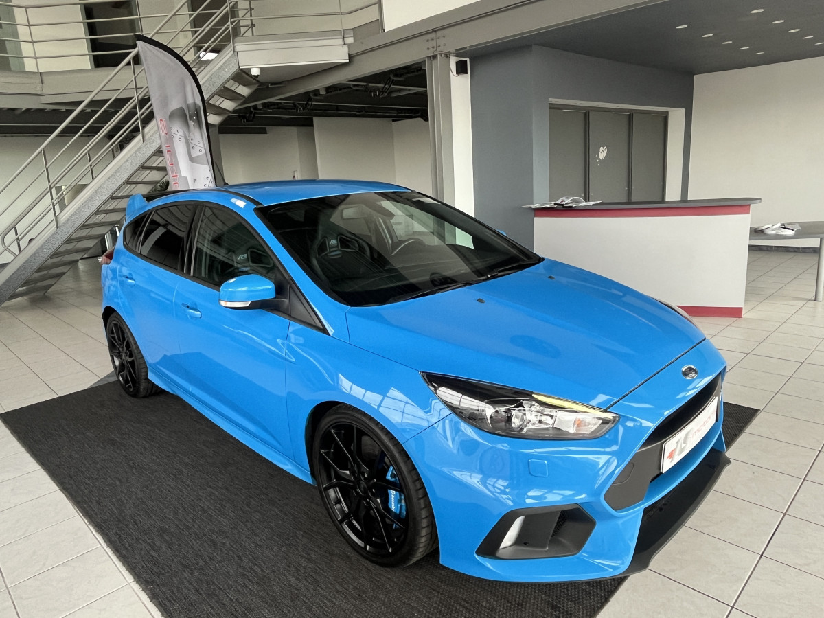 FORD FOCUS RS 2,3 350 AWD GPS APPLE CAR PLAY PARK PILOT HIFI SONY RECARO REGULATEUR LIMITEUR KEYLESS  FEUX BI-XENON  EXCELLENT ETAT