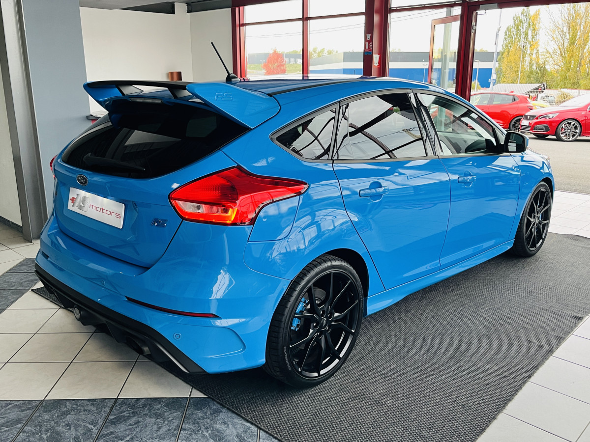 FORD FOCUS RS 2,3 350 AWD GPS APPLE CAR PLAY PARK PILOT HIFI SONY RECARO REGULATEUR LIMITEUR KEYLESS  FEUX BI-XENON  EXCELLENT ETAT