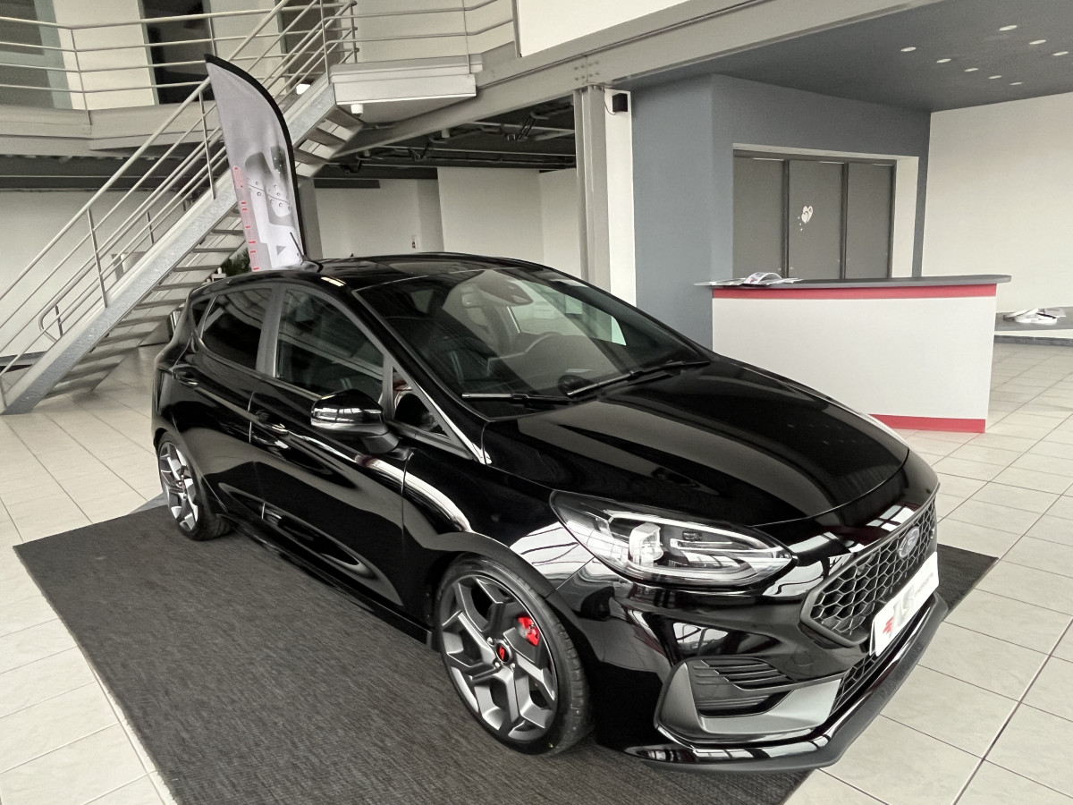 FORD FIESTA ST 1,5 200 PACK PERFORMANCE  GPS CAMERA  APPLE CARPLAY RECARO FULL LED BLUETOOTH HIFI B&O REGULATEUR LIMTEUR  KEYLESS EXCELLENT ETAT