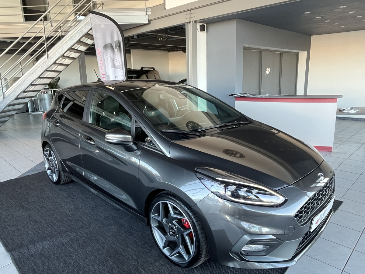 FORD FIESTA ST 1,5 200 PACK PERFORMANCE DIFFERENTIEL LAUNCH CONTROL GPS  APPLE CARPLAY KEYLESS  FULL LED PACK. HIVER BLUETOOTH HIFI B&O REGULATEUR LIMITEUR RECARO EXCELLENT ETAT