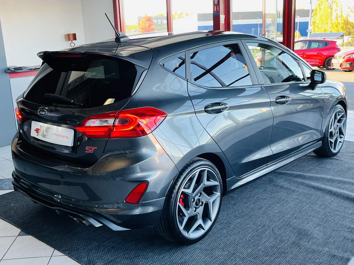 FORD FIESTA ST 1,5 200 PACK PERFORMANCE DIFFERENTIEL LAUNCH CONTROL GPS  APPLE CARPLAY KEYLESS  FULL LED PACK. HIVER BLUETOOTH HIFI B&O REGULATEUR LIMITEUR RECARO EXCELLENT ETAT