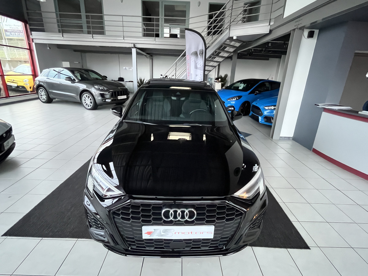 AUDI A3 BERLINE 2,0 TDI 150 S-TRONIC FULL S-LINE TOIT PANORAMIQUE GPS CAMERA REGULATEUR ADAPTATIF LIMITEUR DRIVE SELECT  FULL LED KEYLESS PARK PILOT APPLE CARPLAY JANTE 19  EXCELLENT ETAT