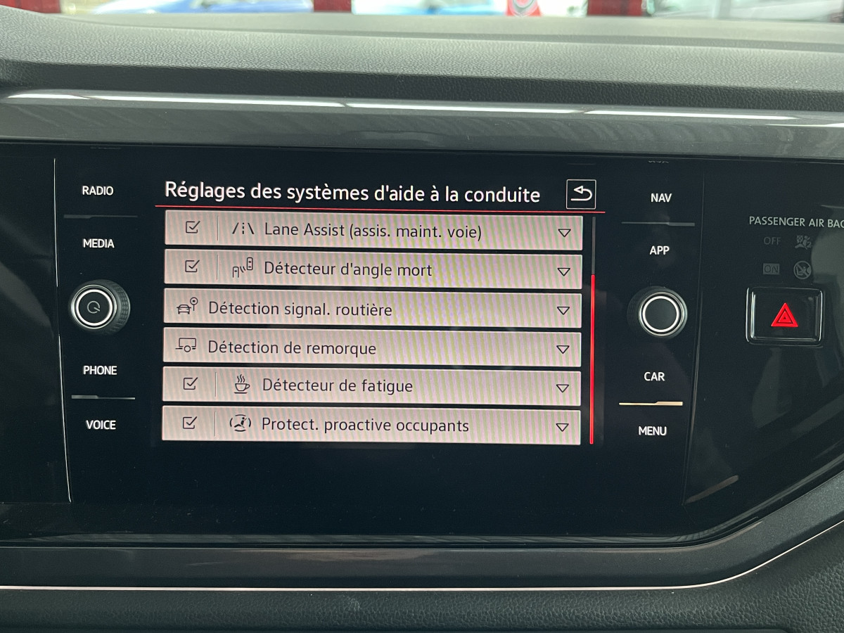 VOLKSWAGEN  POLO 2,0 TSI 200 DSG6 TOIT PANORAMIQUE  GPS CAMERA ACC DMS KEYLESS PARK PILOT  APPLE CARPLAY DIGITAL COCKPIT JANTES BRESCIA FULL LED ETAT NEUF