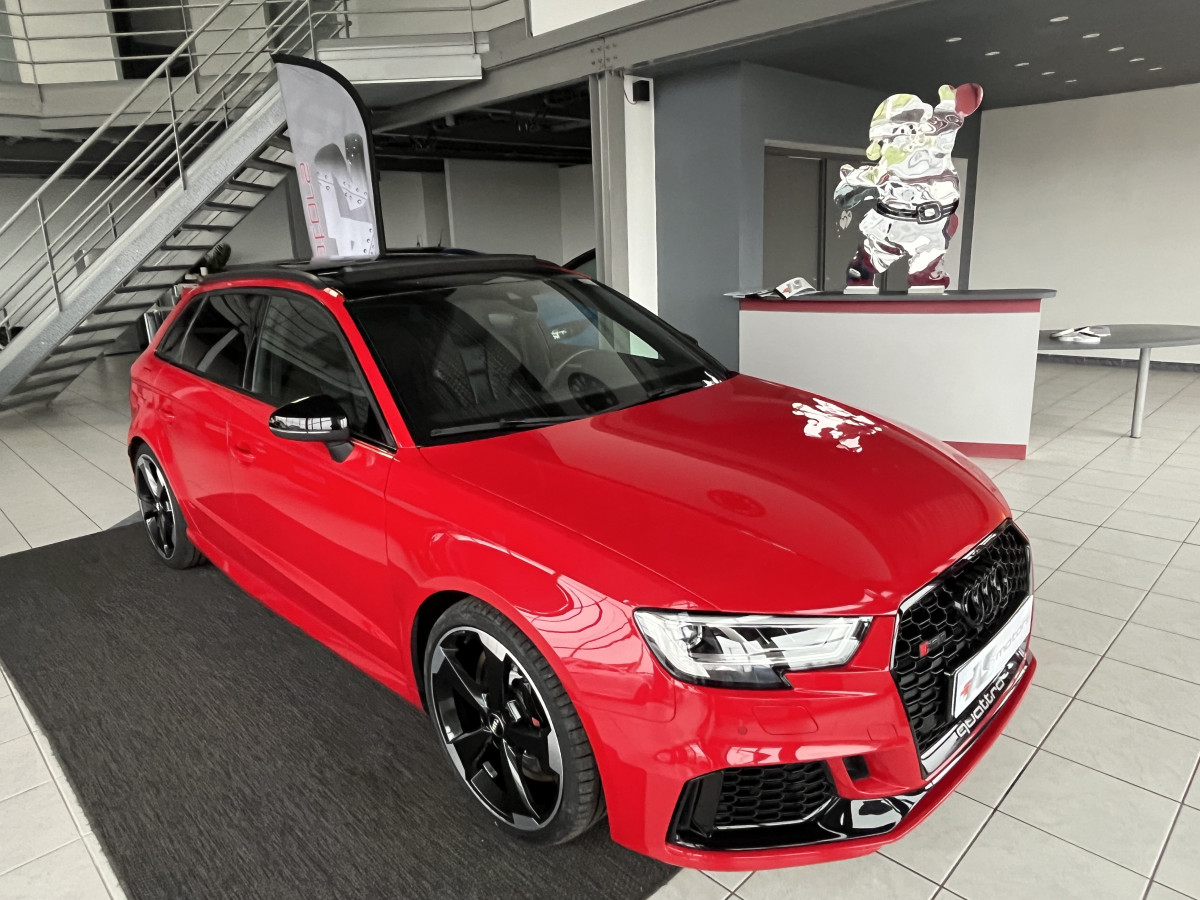 AUDI RS3 SPORTBACK 2,5 TFSI 400 S-TRONIC 7 QUATTRO TOIT PANORAMIQUE  GPS CAMERA HIFI BANG & OLUFSEN APPLE CARPLAY  ACC DRIVE SELECT SIEGES RS ECHAPPEMENT RS KEYLESS VIRTUAL COCKPIT JANTES ROTOR 19  EXCELLENT ETAT