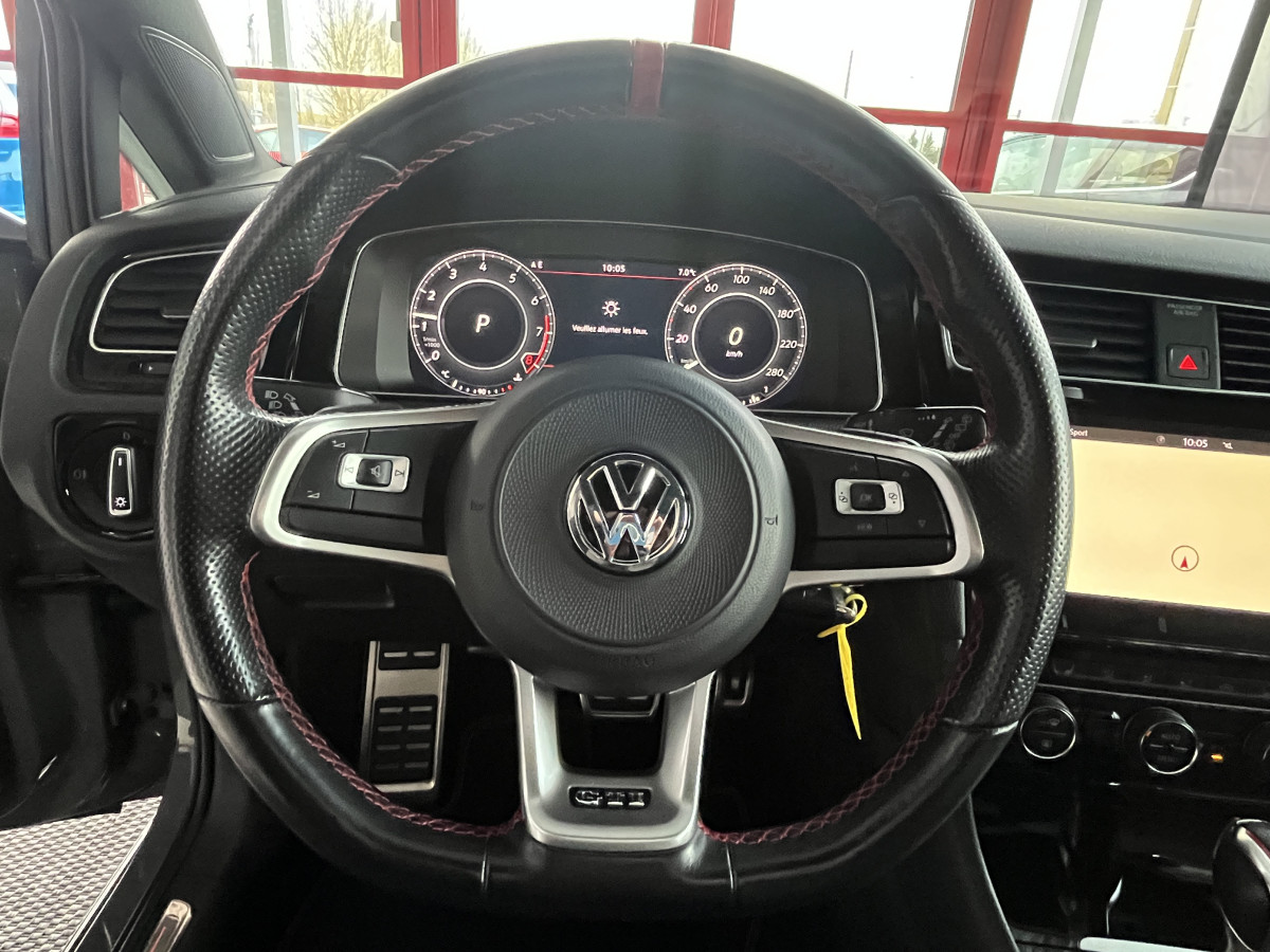 VOLKSWAGEN GOLF  7 TCR  2,0 TSI 290 DSG7  GPS CAMERA PARK PILOT DMS FULL LED  DIGITAL COCKPIT POT AKRAPOVIC JANTES 19 EXCELLENT ETAT