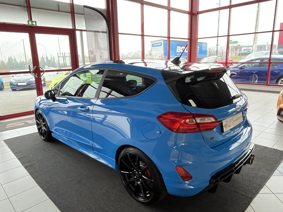 FORD FIESTA ST 1,5 200 EDITION PACK PERFORMANCE  GPS CAMERA REGULATEUR LIMITEUR HIFI B&O PACK HIVER FULL LED KEYLESS ETAT NEUF