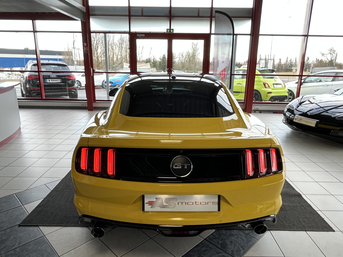 FORD MUSTANG FASTBACK 5,0 V8 421 GT GPS CAMERA REGULATEUR LIMITEUR KEYLESS ECHAPPEMENT ASCH APPLE CARPLAY FEUX BI-XENON  EXCELLENT ETAT