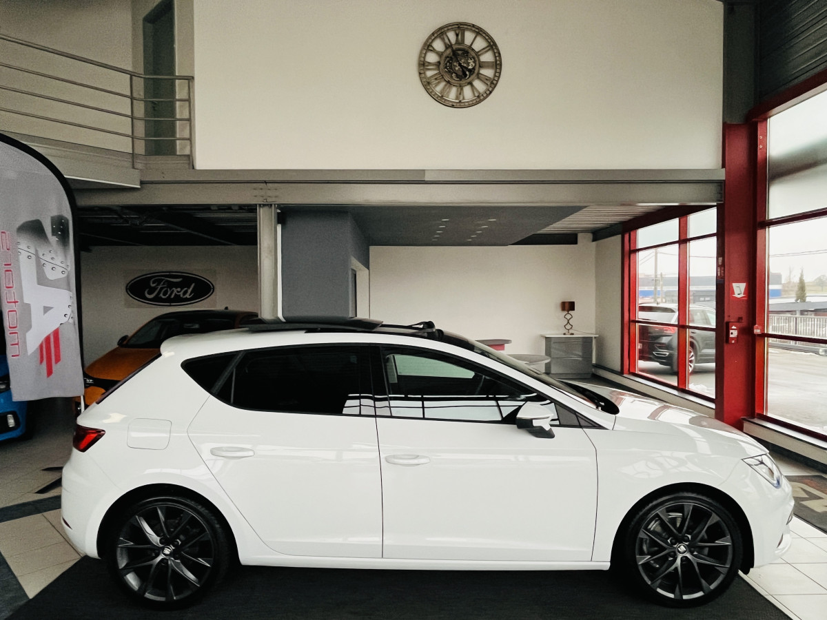 SEAT LEON FR 1,5 TSI 150 DSG7 TOIT PANORAMIQUE OUVRANT ATTELAGE  GPS CAMERA VIRTUAL COCKPIT HIFI BEATS  APPLE CARPLAY REGULATEUR ADAPTATIF FULL LED DRIVE SELECT PARK PILOT  EXCELLENT ETAT