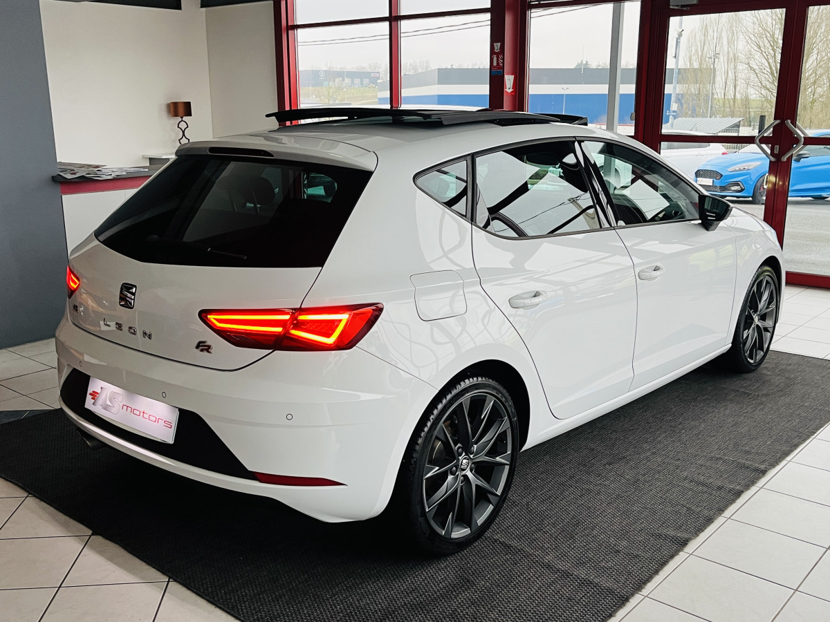 SEAT LEON FR 1,5 TSI 150 DSG7 TOIT PANORAMIQUE OUVRANT ATTELAGE  GPS CAMERA VIRTUAL COCKPIT HIFI BEATS  APPLE CARPLAY REGULATEUR ADAPTATIF FULL LED DRIVE SELECT PARK PILOT  EXCELLENT ETAT